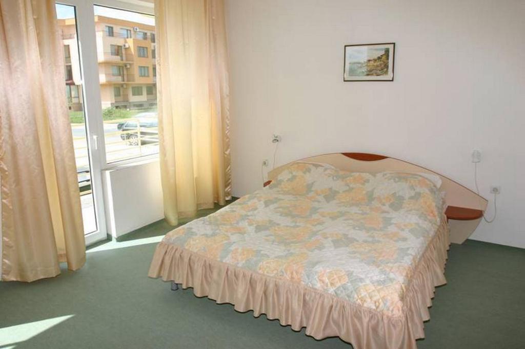 Harmony Beach Family Hotel Nessebar Værelse billede